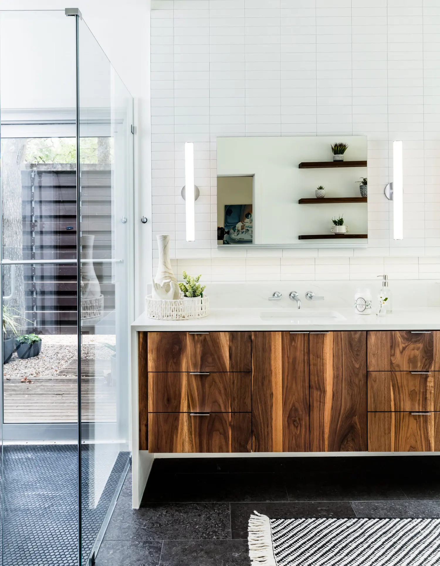 Downtown Austin Condo — gallery image 3