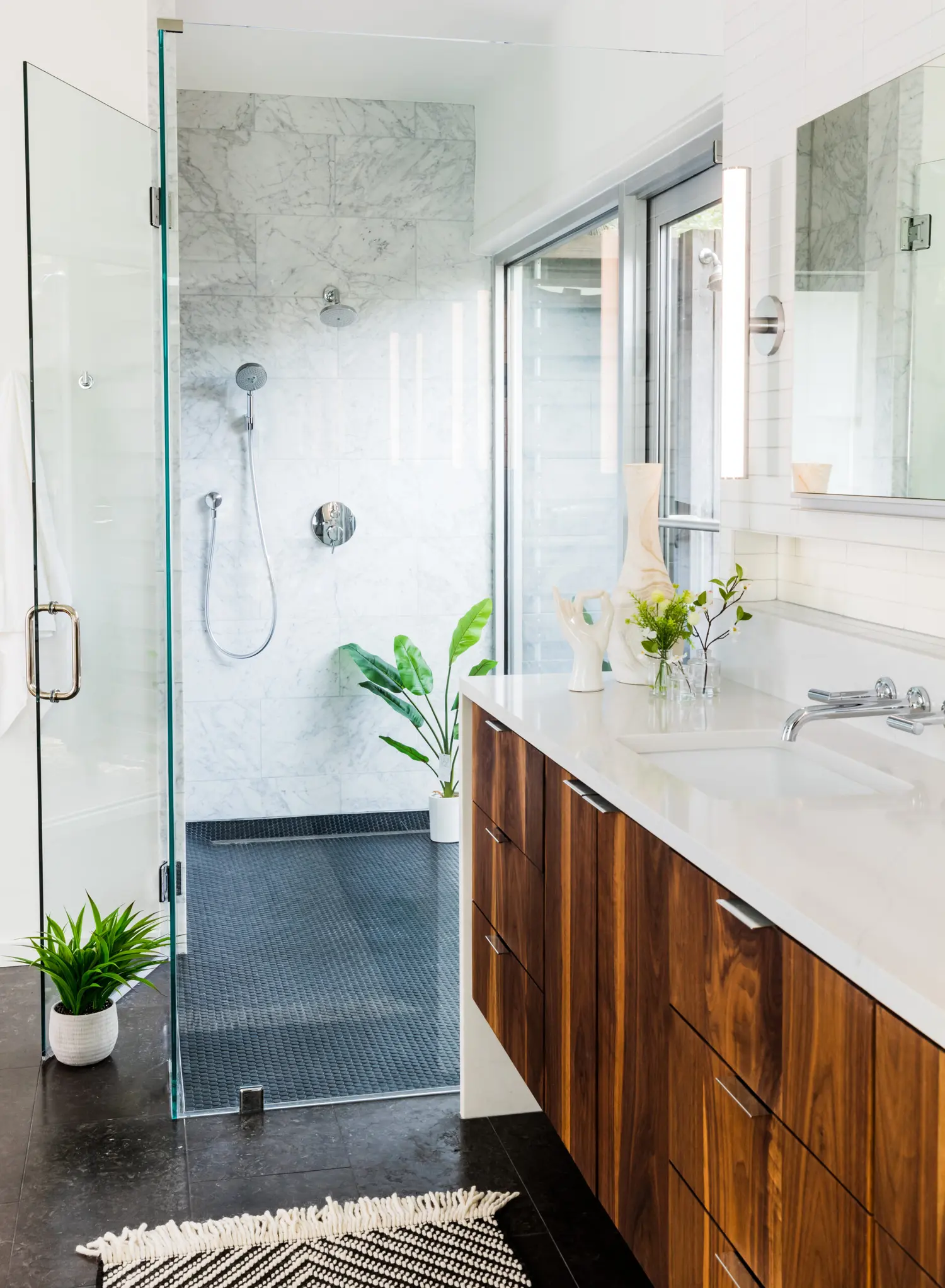 Downtown Austin Condo — gallery image 5