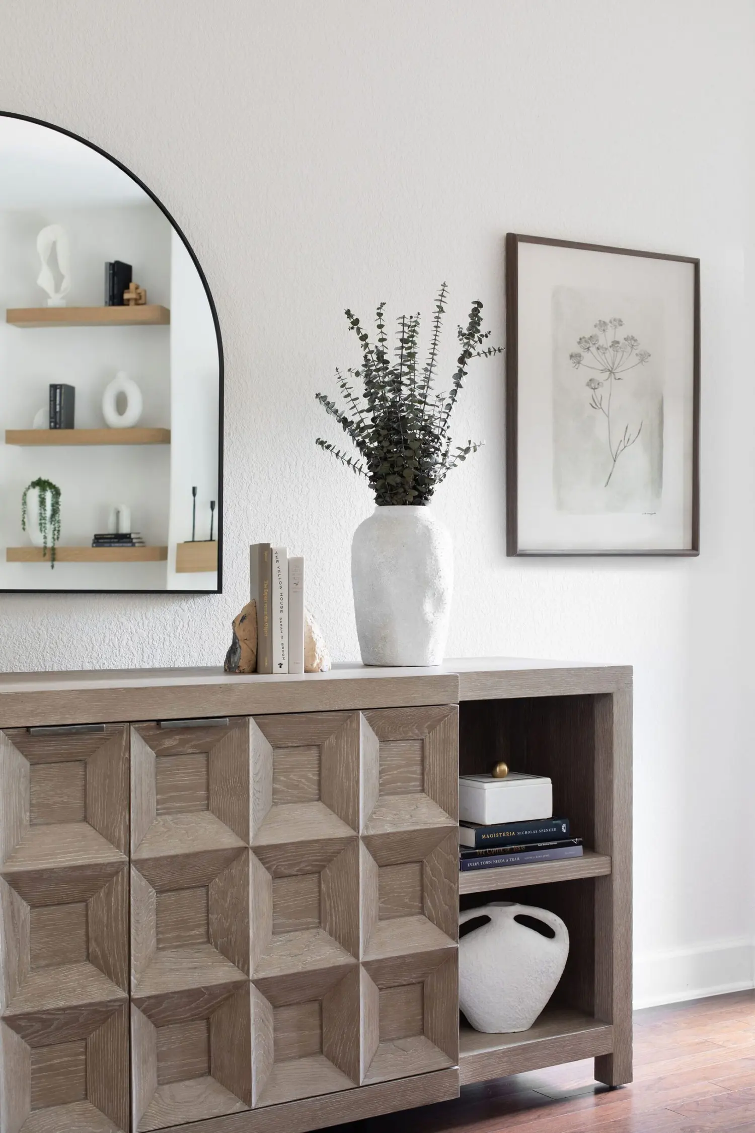 E Hill Drive — gallery image 1
