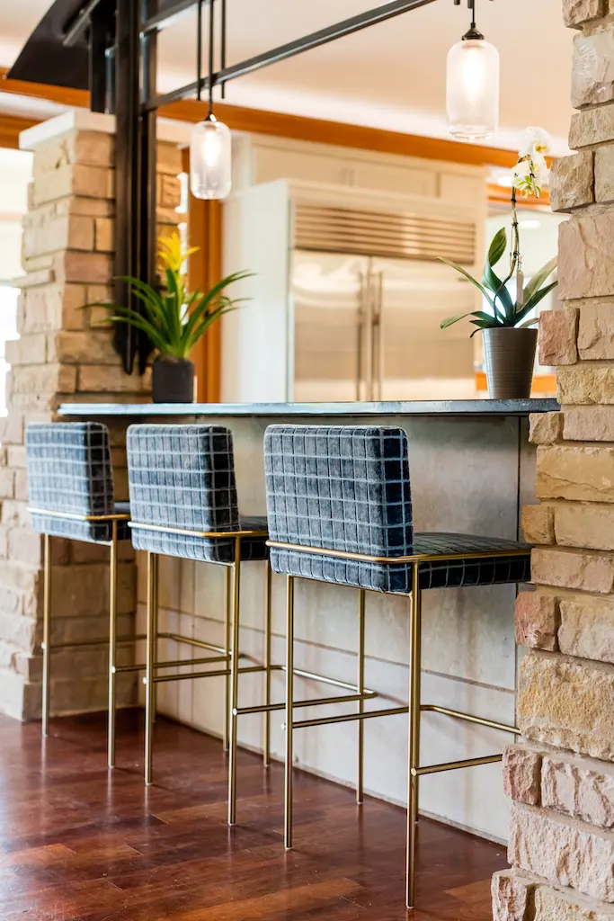 Austin Lakefront — gallery image 2